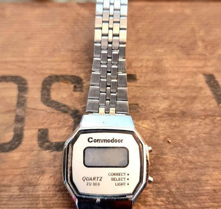 Vintage Commodoor Watch - Yatva