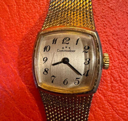 Vintage Commodoor Watch - Yatva