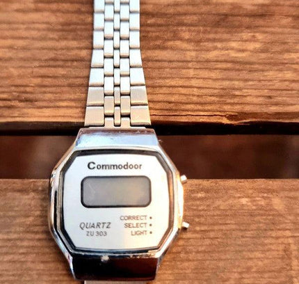 Vintage Commodoor Watch - Yatva