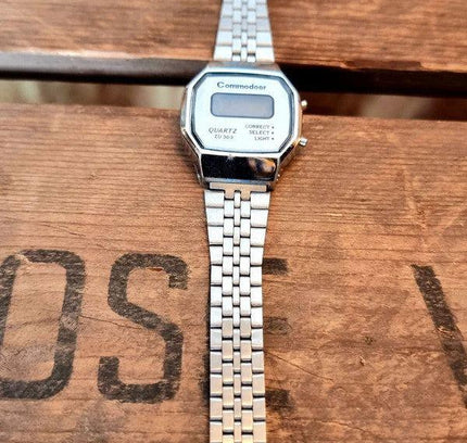 Vintage Commodoor Watch - Yatva
