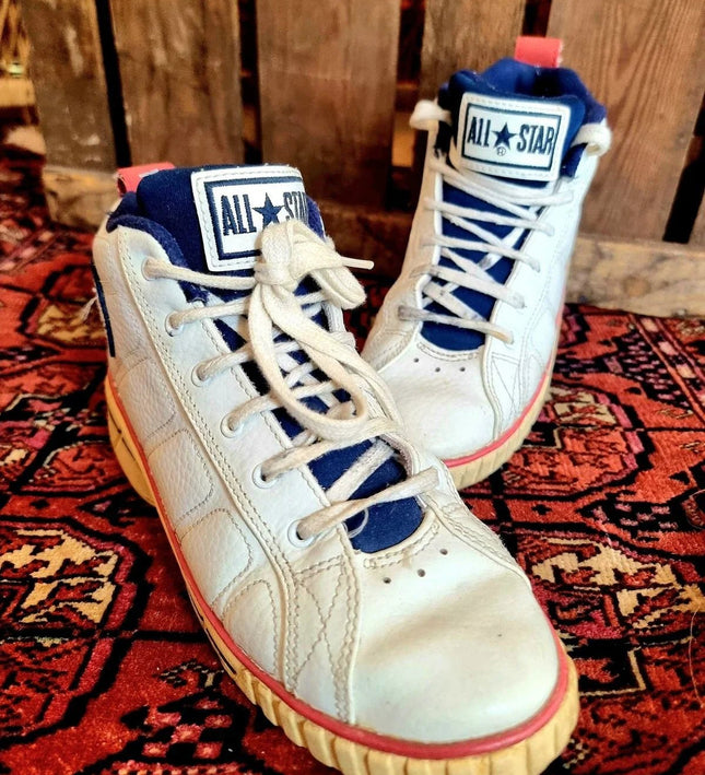 Vintage Converse All Stars Chuck Taylor Hi top Sneakers Trainers - Yatva