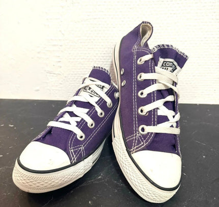 Vintage Converse Trainers - Yatva