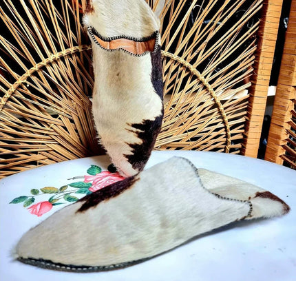 Vintage Cowhide Slippers - Yatva