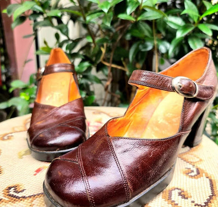 Vintage Deadstock Brand New 60s Tout Paris Shoes - Yatva