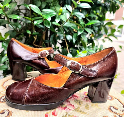 Vintage Deadstock Brand New 60s Tout Paris Shoes - Yatva