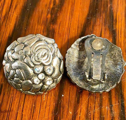 Vintage Deadstock Brand New 80's Clip on Earrings - Yatva
