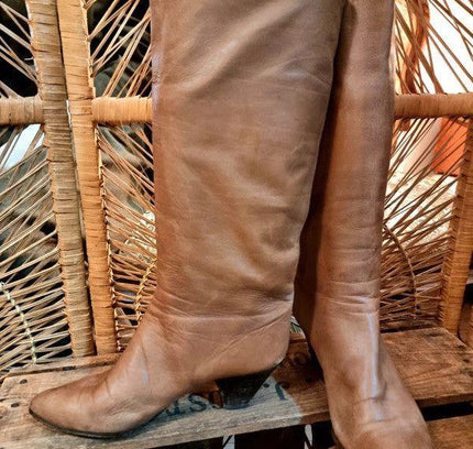 Vintage Delia Boots - Yatva