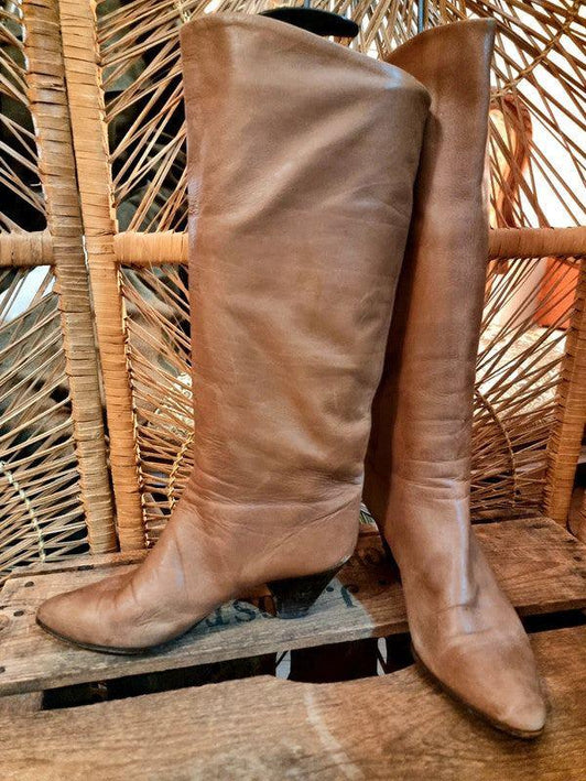 Vintage Delia Boots - Yatva