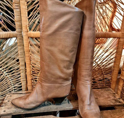 Vintage Delia Boots - Yatva