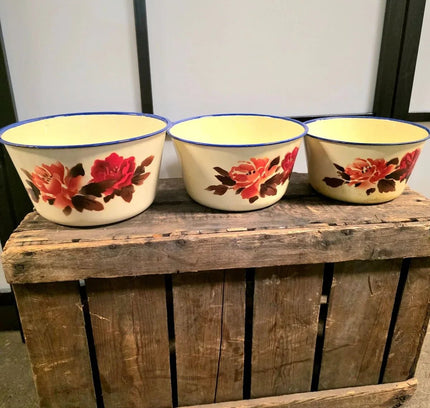 Vintage Diamond (3 Set ) Enamelware Pot with 2 Cover - Yatva