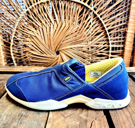 Vintage DKNY Trainers - Yatva