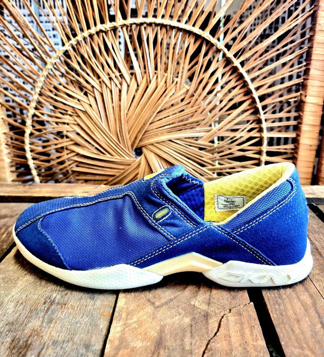 Vintage DKNY Trainers - Yatva