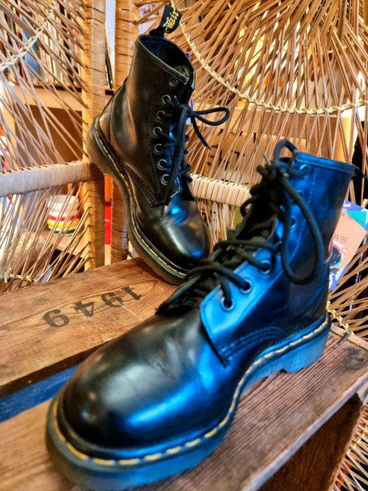 Vintage Dr Martens Boots - Yatva
