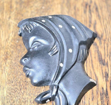 Vintage Duron chalkware wall plaque - Yatva