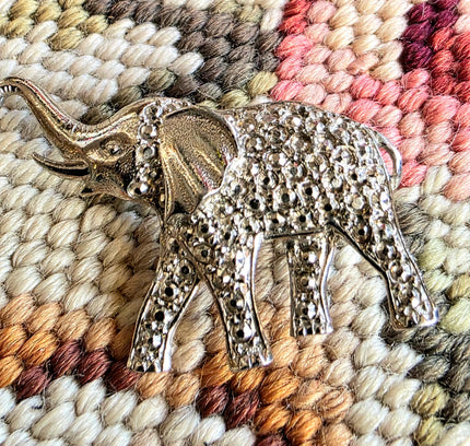 Vintage Elephant Brooch - Yatva