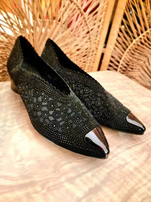 Vintage Fashion Heeled Shoe - Yatva
