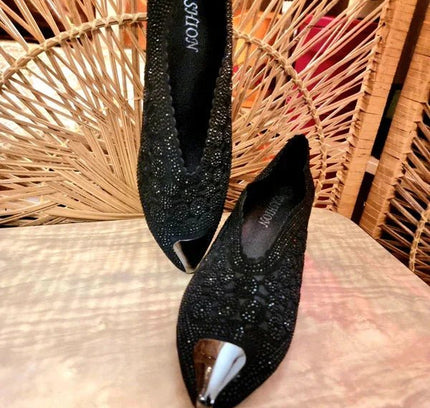Vintage Fashion Heeled Shoe - Yatva
