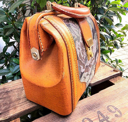 Vintage Floral Tapestry & Leather Gladstone Hand Bag - Yatva