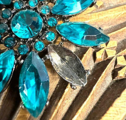 Vintage Flower Brooch - Yatva