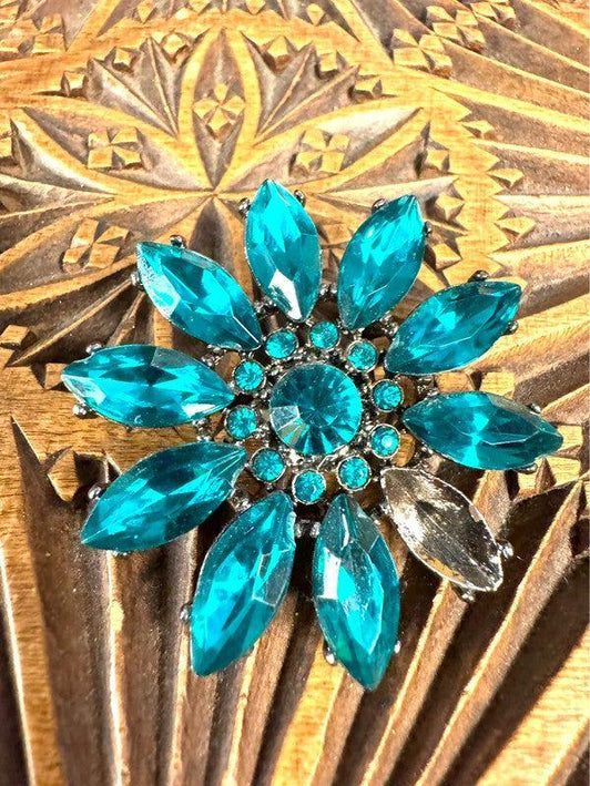 Vintage Flower Brooch - Yatva