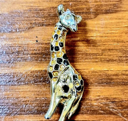 Vintage Giraffe Brooch - Yatva