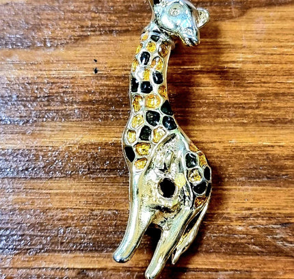 Vintage Giraffe Brooch - Yatva