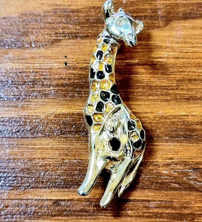 Vintage Giraffe Brooch - Yatva