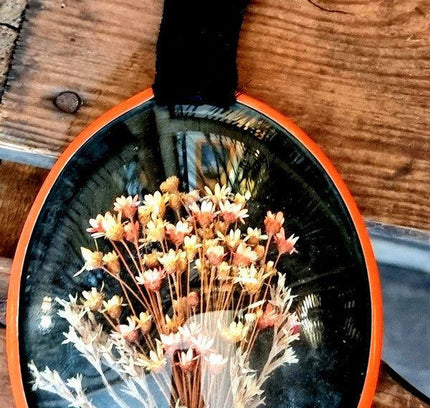 Vintage Glass Globe Frame With Dried Flowers - Yatva