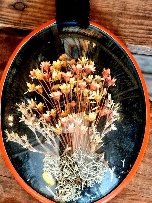 Vintage Glass Globe Frame With Dried Flowers - Yatva