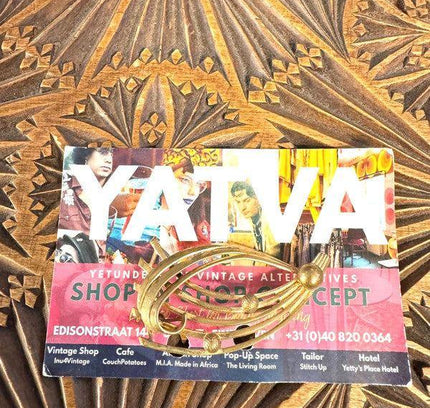 Vintage Golden Brooche - Yatva