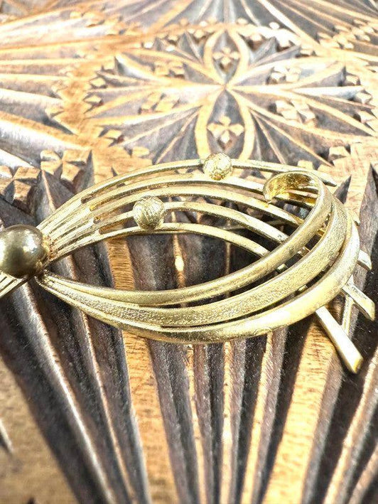 Vintage Golden Brooche - Yatva