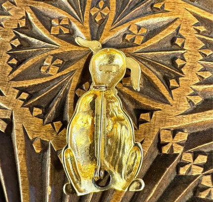Vintage Goldtone Dog Brooch - Yatva