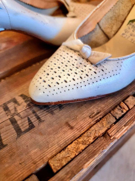 Vintage Gondola Heels - Yatva