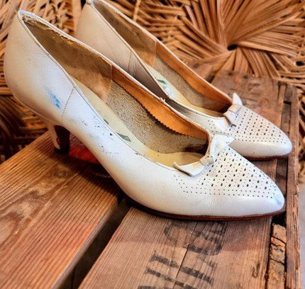 Vintage Gondola Heels - Yatva