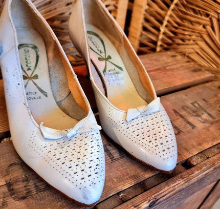 Vintage Gondola Heels - Yatva