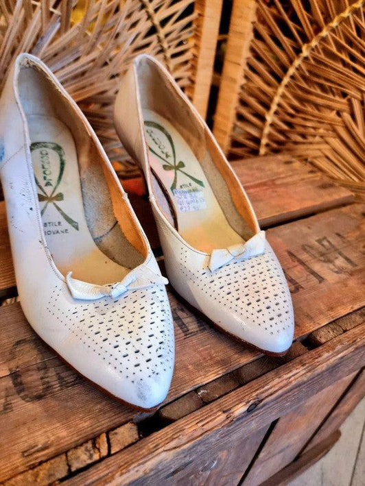 Vintage Gondola Heels - Yatva