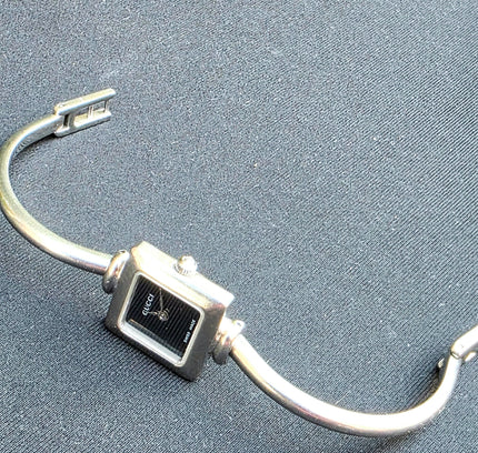 Vintage Gucci 1900L Stainless Steel Bangle Watch - Black Square Dial Luxury Cuff - Yatva