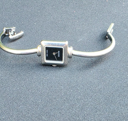 Vintage Gucci 1900L Stainless Steel Bangle Watch - Black Square Dial Luxury Cuff - Yatva
