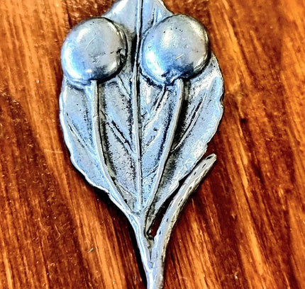 Vintage Handmade Flower Brooch Pin Tin Stamped metal - Yatva
