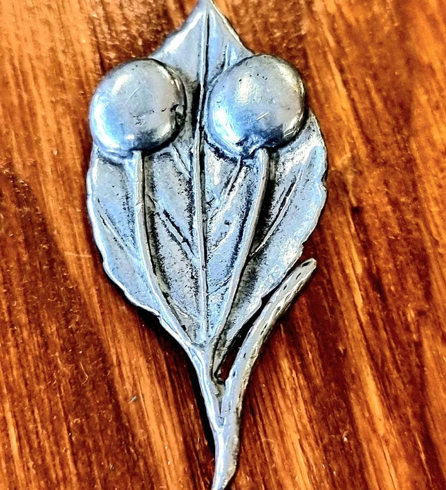 Vintage Handmade Flower Brooch Pin Tin Stamped metal - Yatva