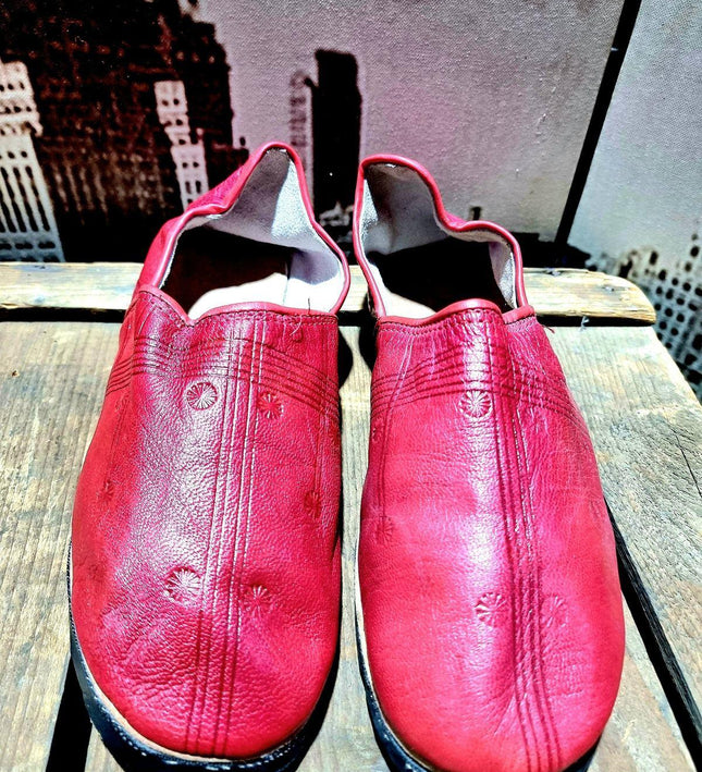 Vintage Handmade Slip on Shoes - Yatva