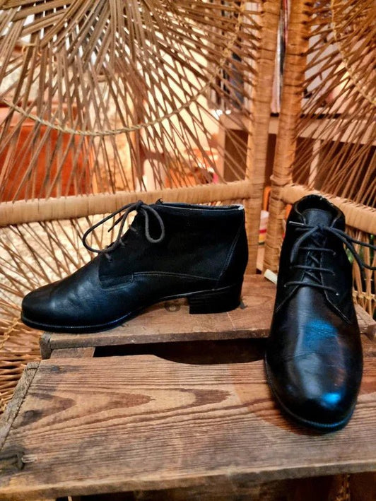Vintage Helioform Ankle Boots - Yatva
