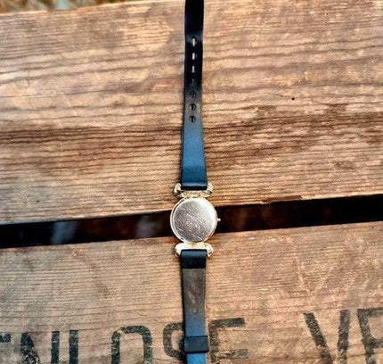 Vintage Image Quartz Watch - Yatva