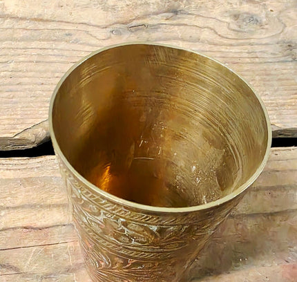 Vintage Indian Etched Brass Lassi Cup – Boho Brass Tumbler / Vase, Pat. 2459 - Yatva