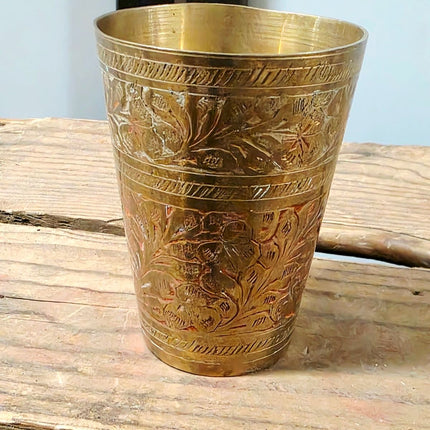 Vintage Indian Etched Brass Lassi Cup – Boho Brass Tumbler / Vase, Pat. 2459 - Yatva