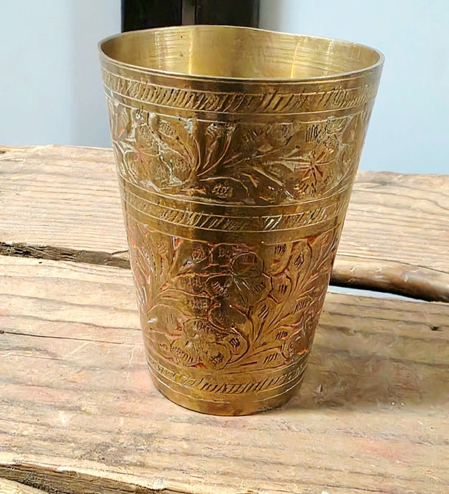Vintage Indian Etched Brass Lassi Cup – Boho Brass Tumbler / Vase, Pat. 2459 - Yatva