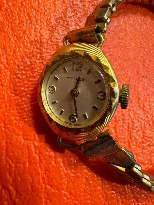 Vintage Ingersoll Watch - Yatva