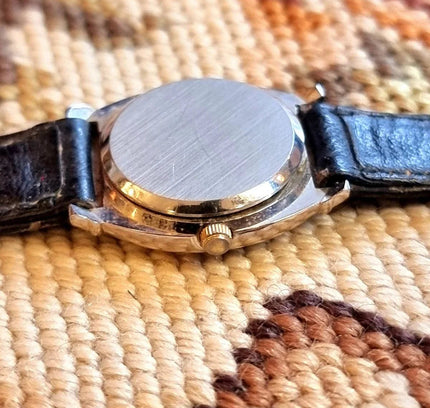 Vintage Junghans Quartz Watch - Yatva