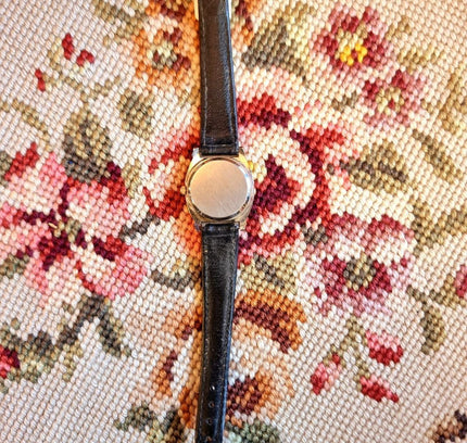 Vintage Junghans Quartz Watch - Yatva