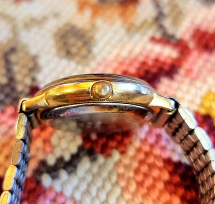Vintage Junghans Quartz Watch - Yatva